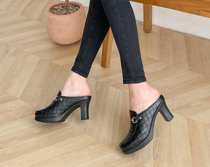  비조 퀼팅 7 cm 슬리퍼