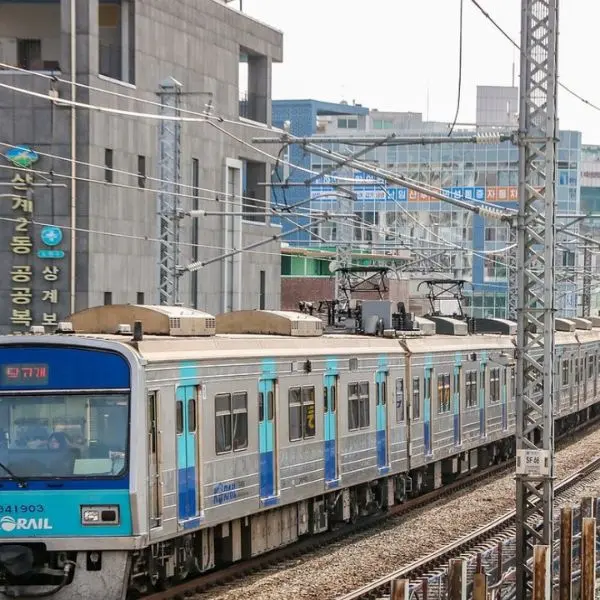 2025 public transport tips in Korea — 5 common mistakes foreigners should avoid on subway and buses
