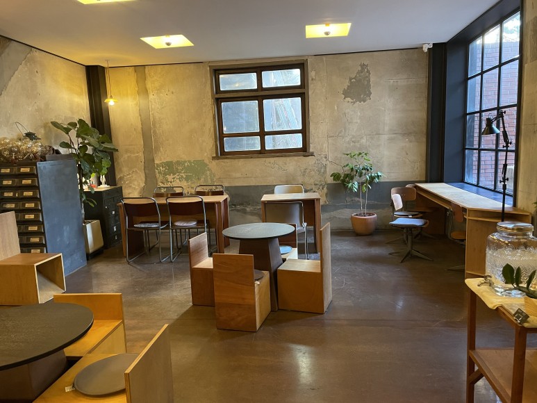 앞치마 을지로 카페 존맛 63