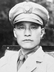 김홍일