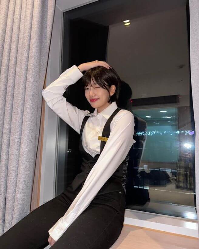 안유진