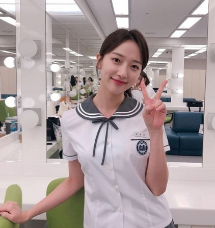  에이프릴 이나은 대신  항공 승무원 출신  안고은(표예진) "모범택시" 합류