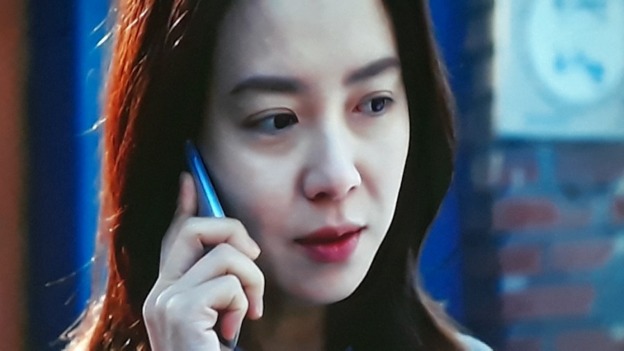 침입자(2019) 미스터리 공포 스릴러 한국영화 102분 감독 송원평 출연 송지효 김무열 예수정 최상훈 서희정 21