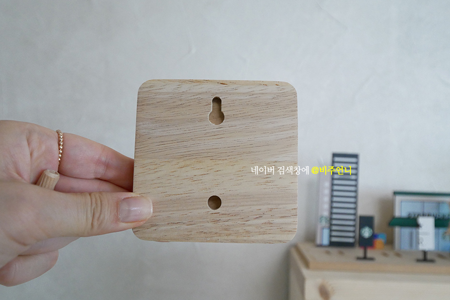 인테리어 잡화에도 딱인 해바라기 그림 돈 들어가는 액자 6