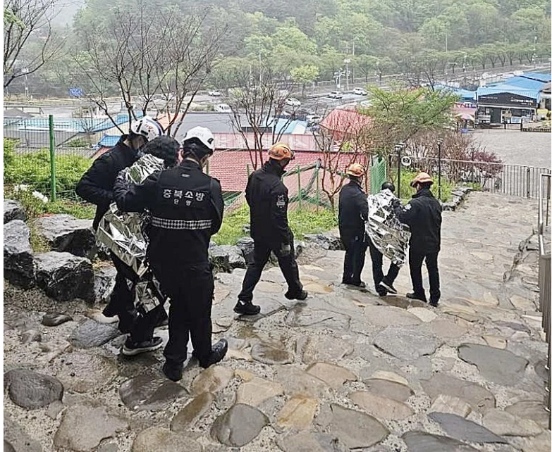  단양 고수동굴서 관람객 고립 사고 '직원이 일찍 동굴 문 닫고 퇴근'