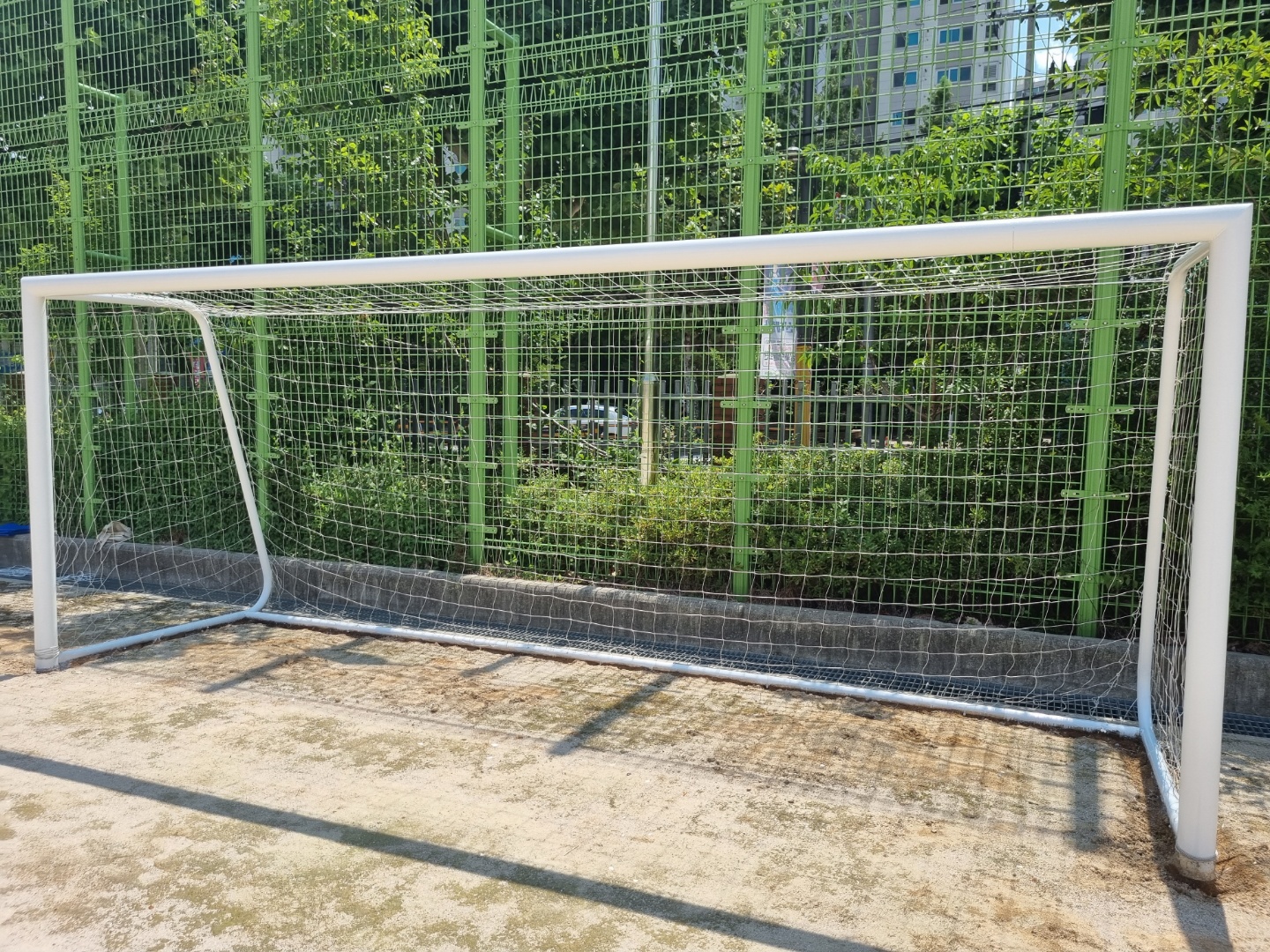  [날개스포츠] 서울수송초교 축구골대 도색, 축구골망 설치 작업