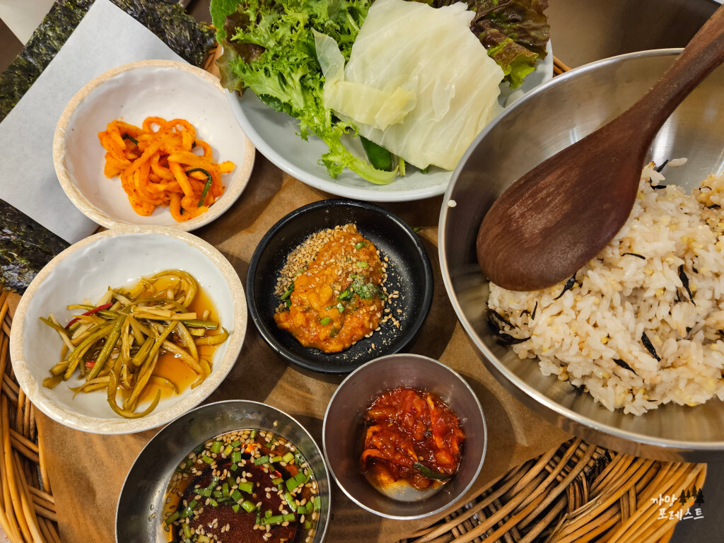 중문 고집돌우럭 쌈밥