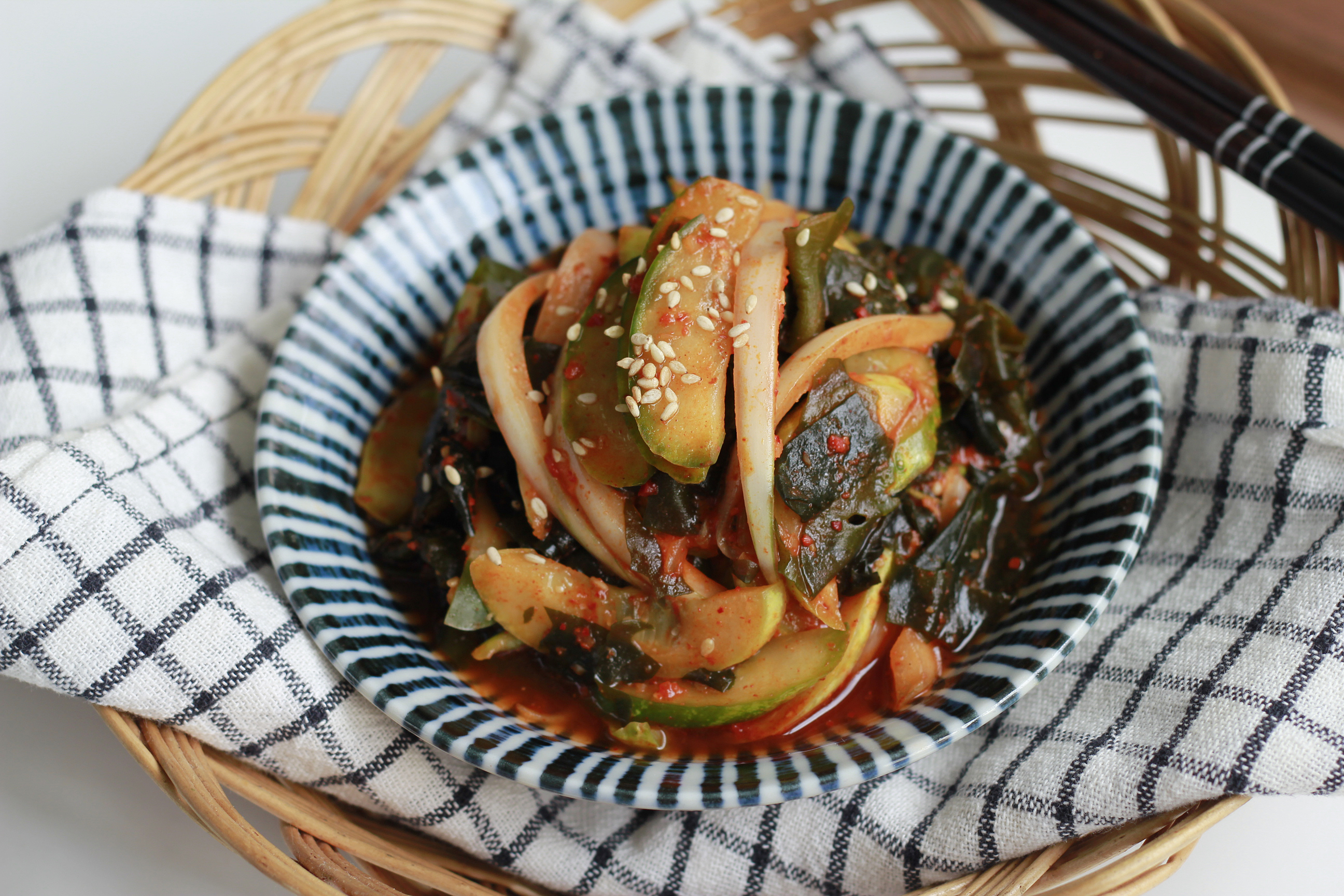 오이미역초무침_미역오이무침