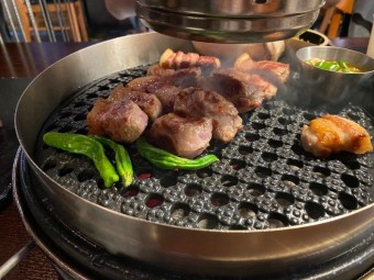 흑돼지 뼈삼겹