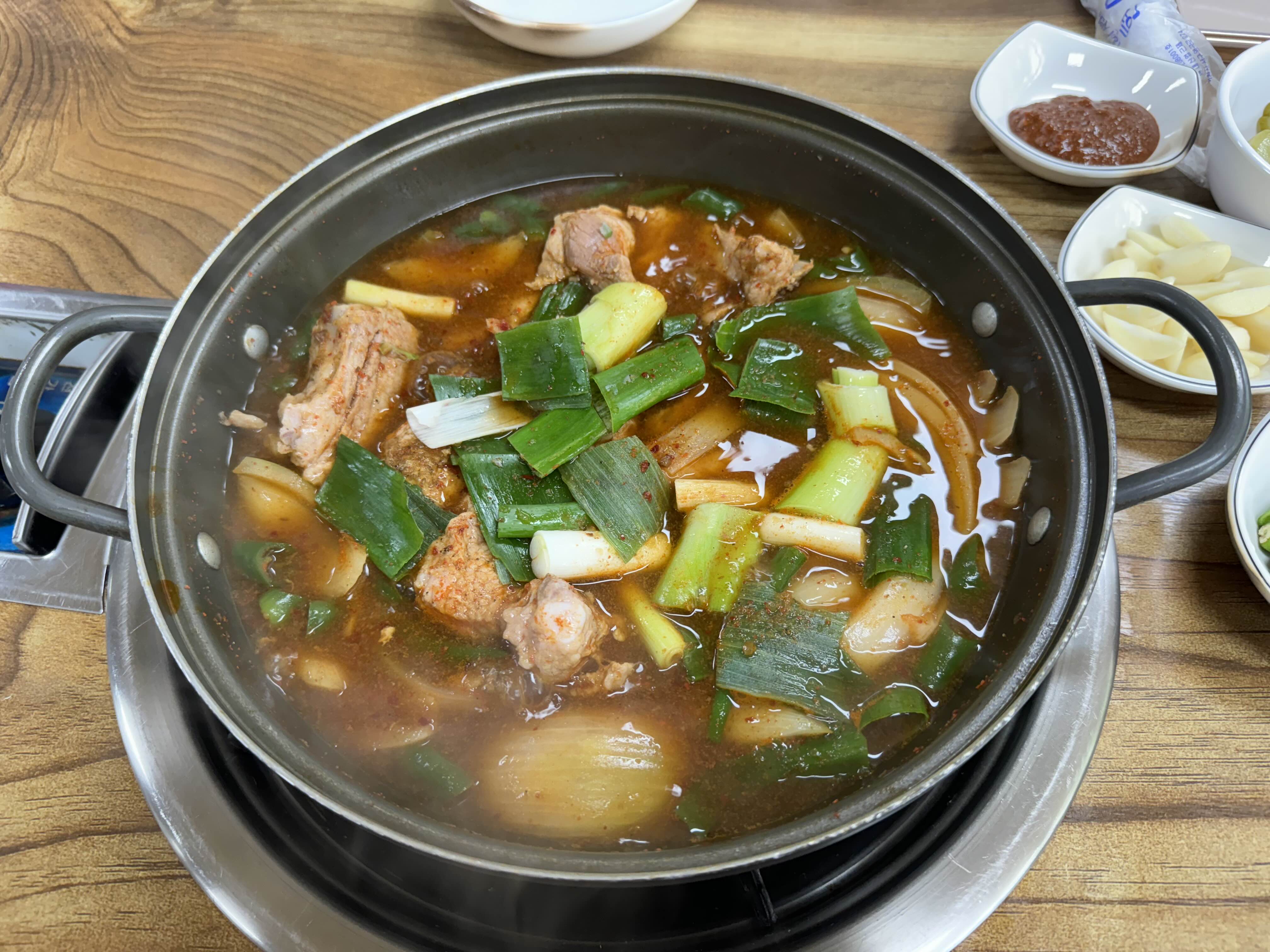 시집안간돼지 이미지