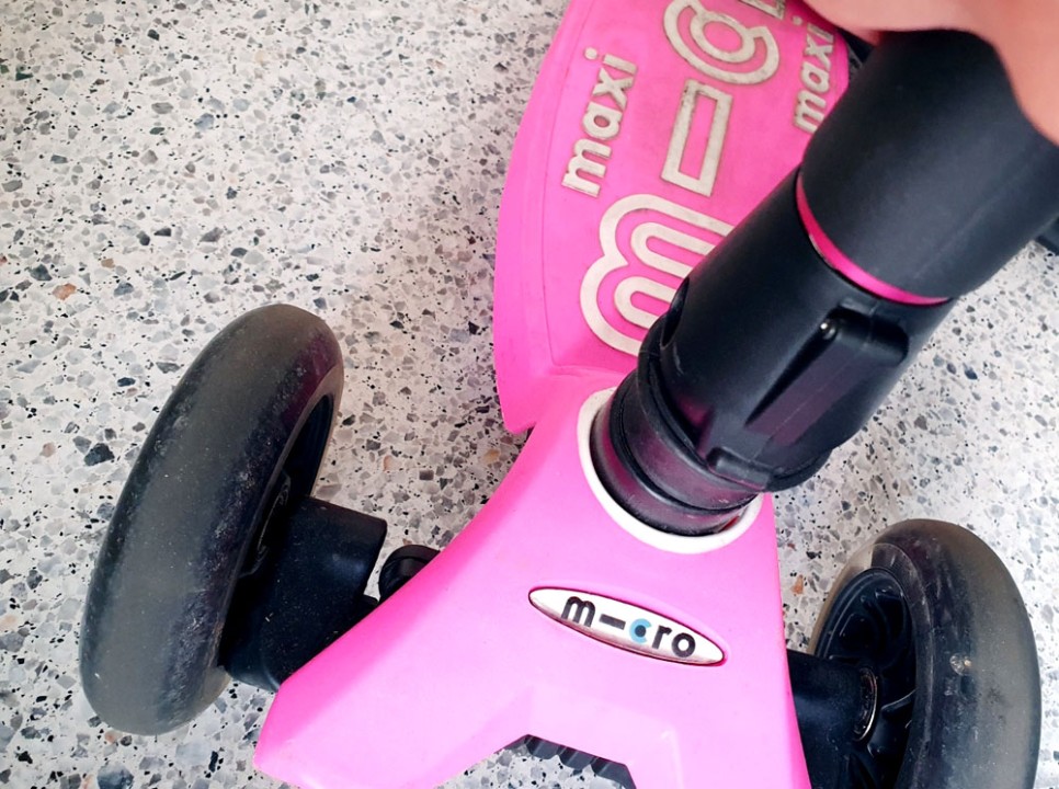 매장구매&6개월사용 리뷰(feat.교통사고ㅠㅠ) 마이크로킥보드 맥시T 폴더블 디럭스 쇼킹핑크 9