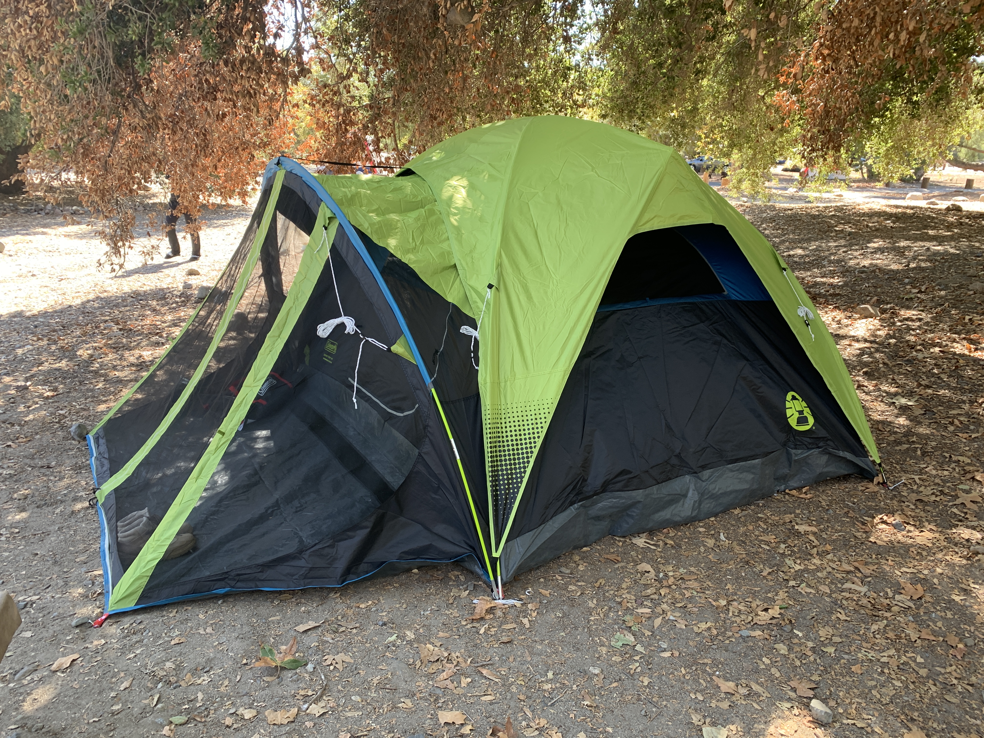  콜맨 4인용 텐트 다크룸 - Coleman Dome Tent for Camping