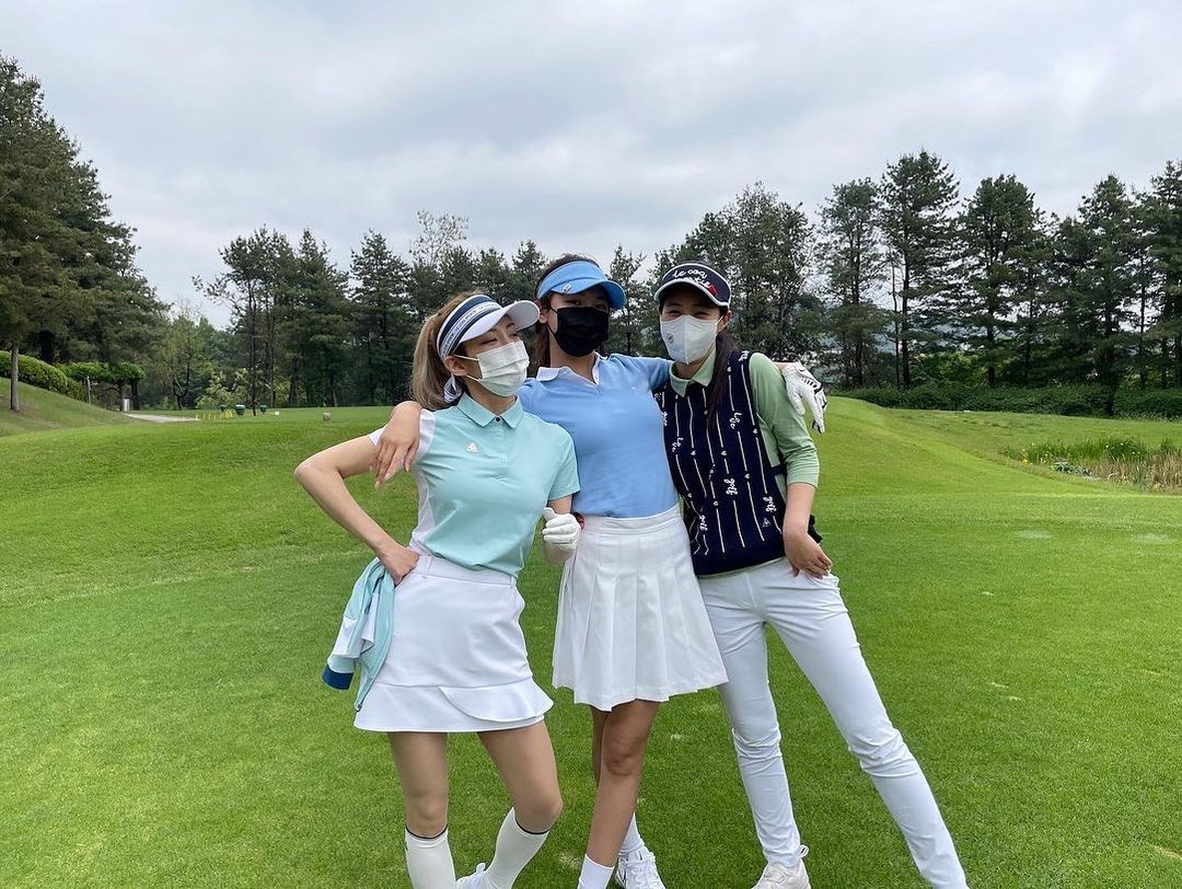  소녀시대 수영 효연 유리, 골프복 사진