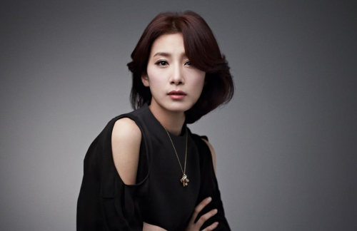  배우 김서형 과거 성형 고백 및 남자친구