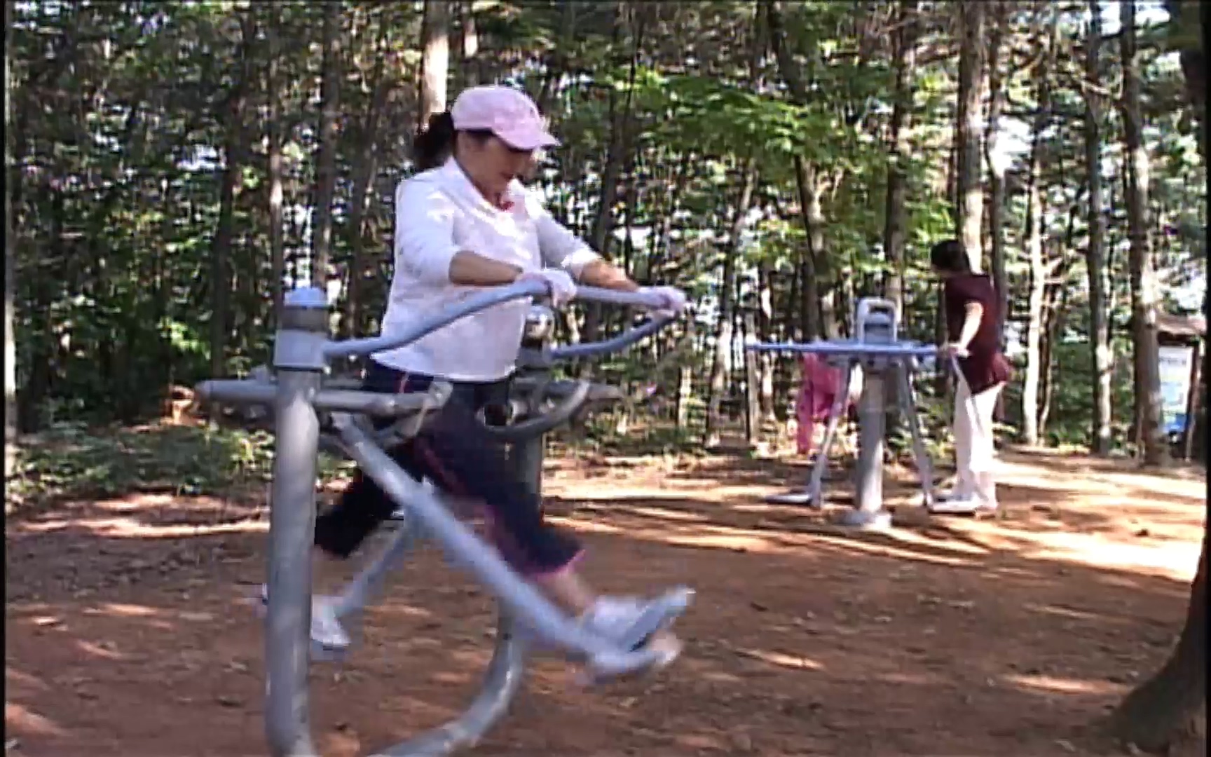 EBS 명의 헬스케어 - TV - 교육의 중심 EBS50대의 공포, 오십견 - 재활의학과 전문의 이강우 교수.mp4_20220913_202324.124.jpg