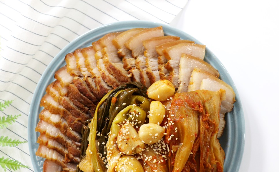 어남선생님 류수영 김치찜 레시피 돼지고기 앞다리접시 묵은김치요리 17