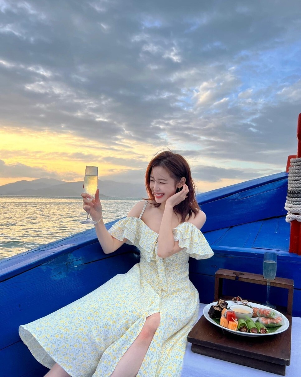  베트남 나트랑으로 호캉스 떠난 전효성, 인생 첫 혼술하다 다리 부상 당해...무슨 일?