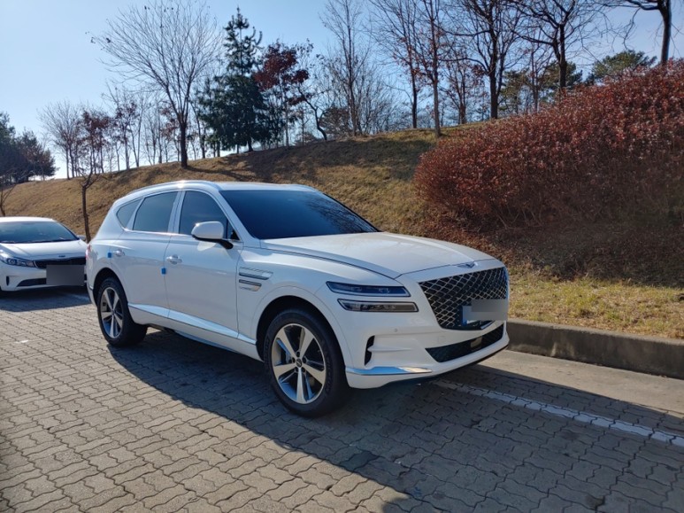  제네시스 GV80 가격 그리고 GV70가격 (내부 드라이빙어시스턴스패키지, 헤드업디스플레이 옵션)