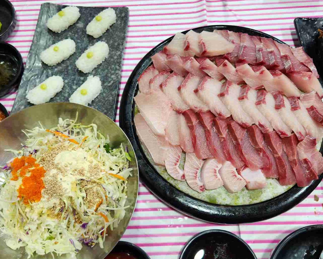 우리바다수산-대방어-샐러드-초밥