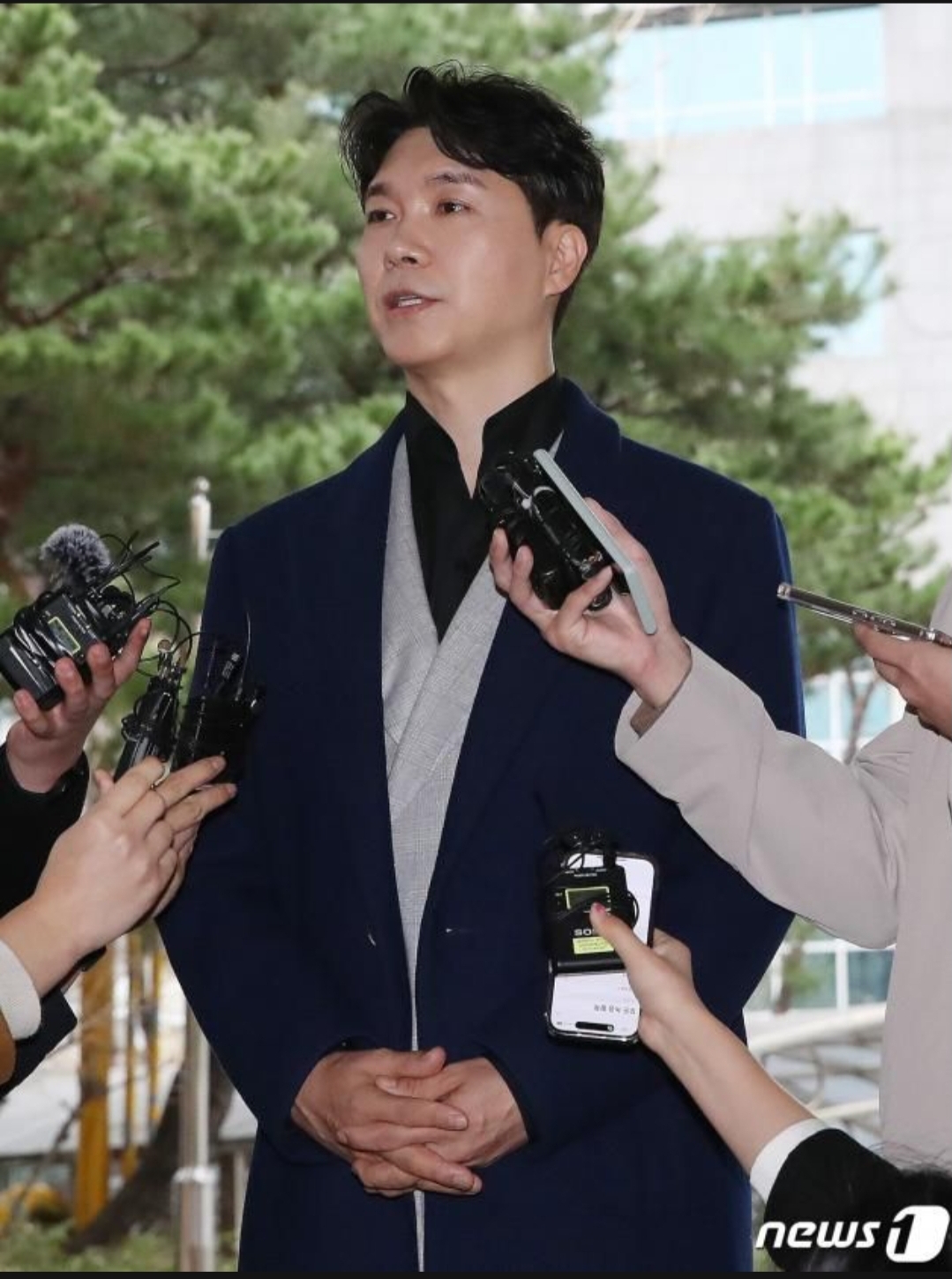 "결혼했는데 전 여친을 언급해? XX" 박수홍, 법정서 전 연인 언급에 욕설과 고성 오갔다