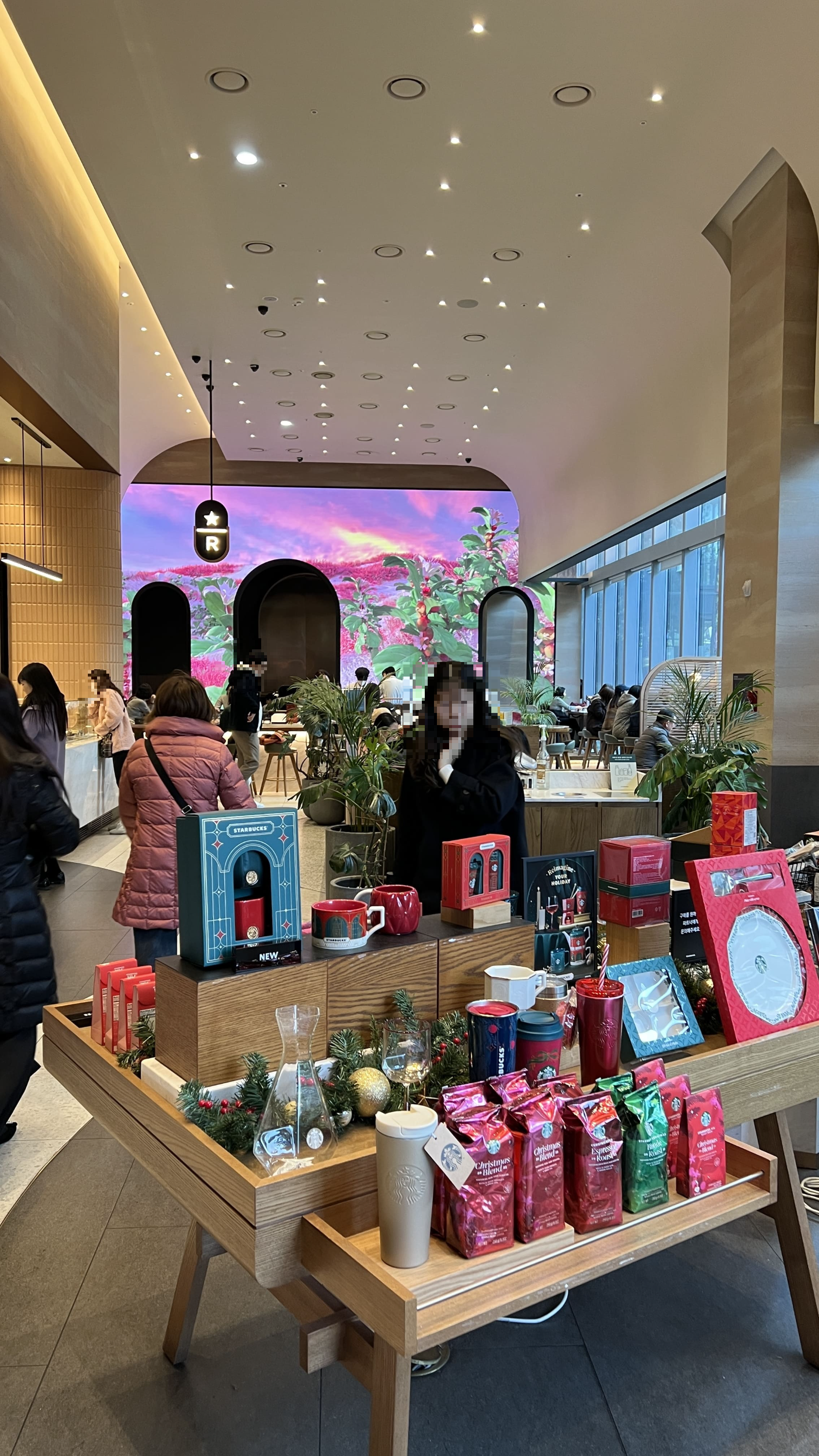 명동 스타벅스 리절브