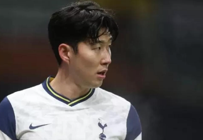  손흥민 햄스트링 부상!!! 한 달 동안 복귀 미정....