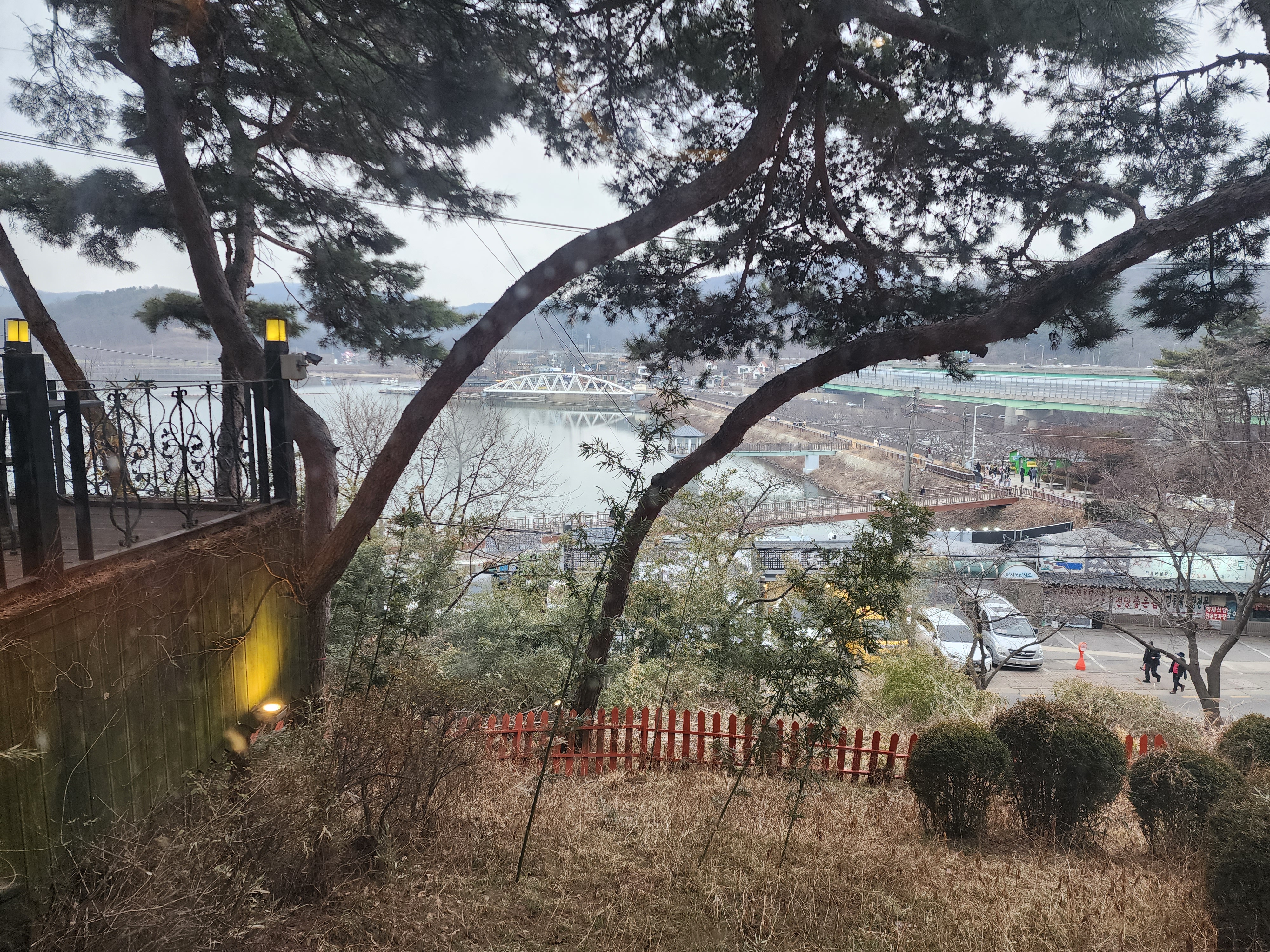 홍카페에서[2.18] 4