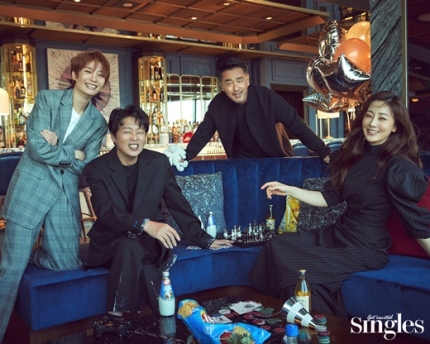  '장르만 로맨스' 류승룡→조은지 감독, 케미 지수 100% [화보]