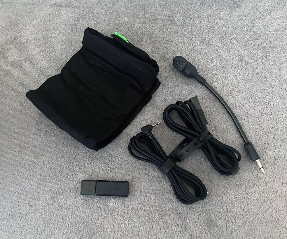 Razer Blackshark V2 Pro 무선 헤드셋 검토