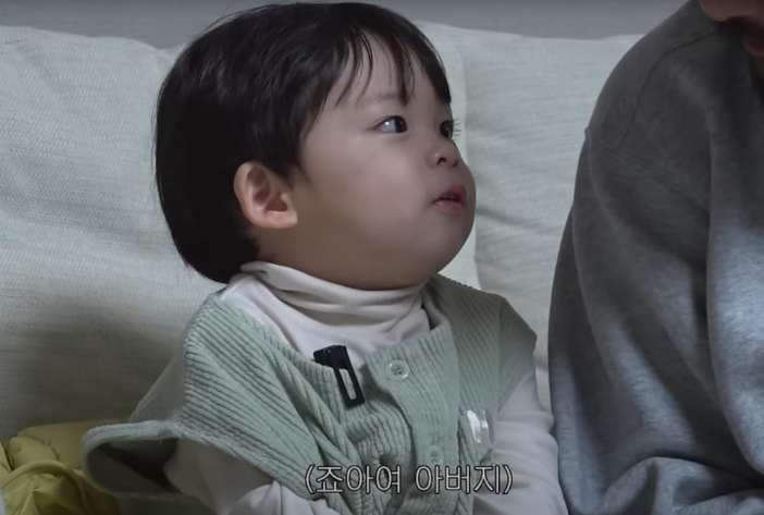 카더가든 아기를 이어 이모 팬들 앓게 만들고 있는 아기...jpg | 인스티즈