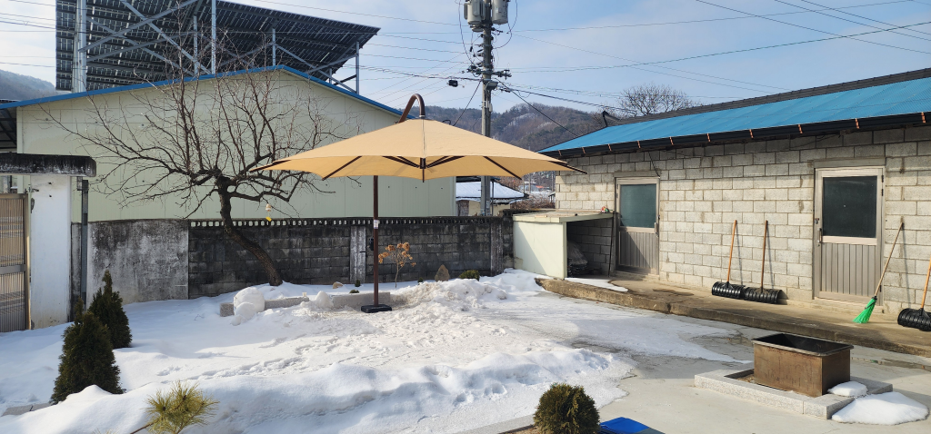 원주 야외대형파라솔 베이지 5m 설치 - 세이드하우스