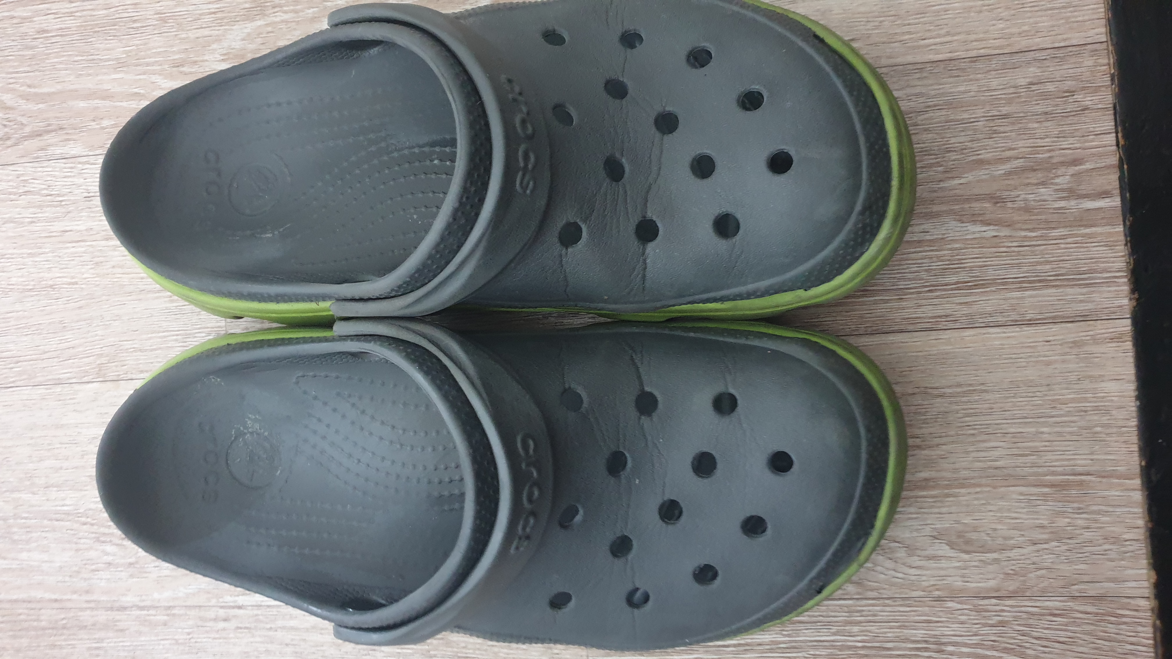  크록스 스포츠 듀엣 클로그(crocs duet sports clog) - 이거 신다가 다른 거 못 신음. 의료진용 신발로도 유명한 마약 신발!!