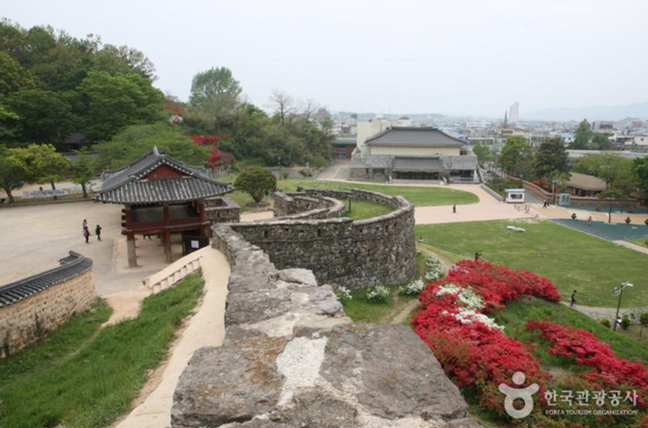 고창읍성과 한옥마을