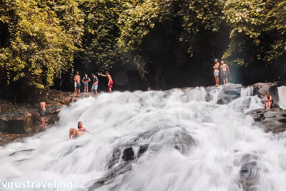 bali-goa-rang-reng-waterfall