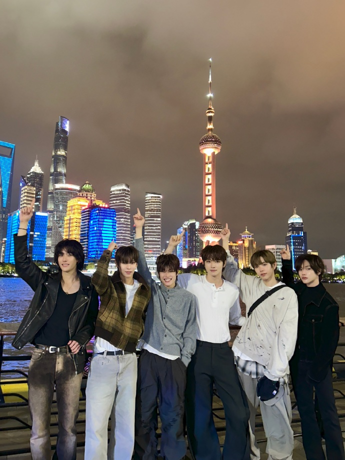 20241020웨이보상하이가족사진