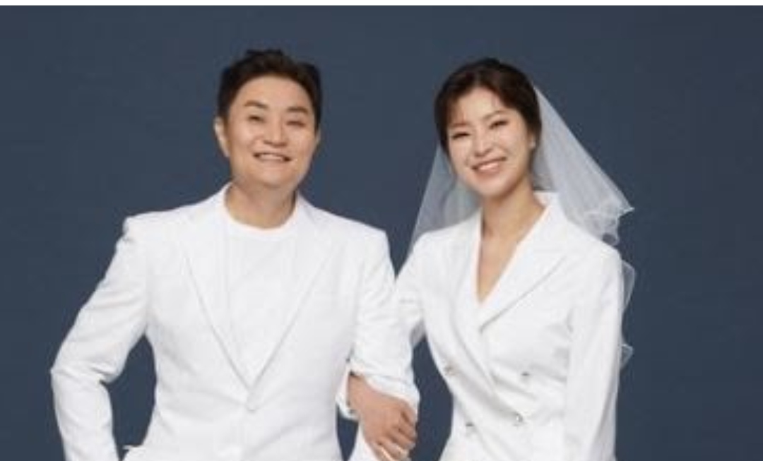  19세 연하와 결혼 정재용 4년만에 파경 작년 웨딩화보 찍었는데 정재용 이선아 최근 결혼생활 정리 이혼 성격 차이 결혼 생활 마무리하기로 했다 딸은 당분간 이선아가 양육할 예정