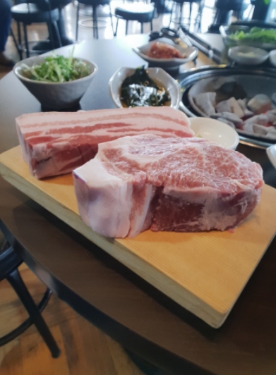 흑돼지 구이