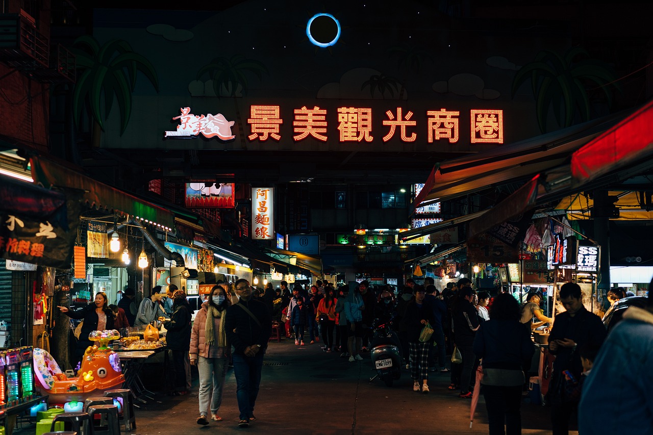 야시장 풍경 이미지