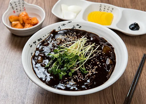  요즘 짜장면이 왜이렇게 끌리지??