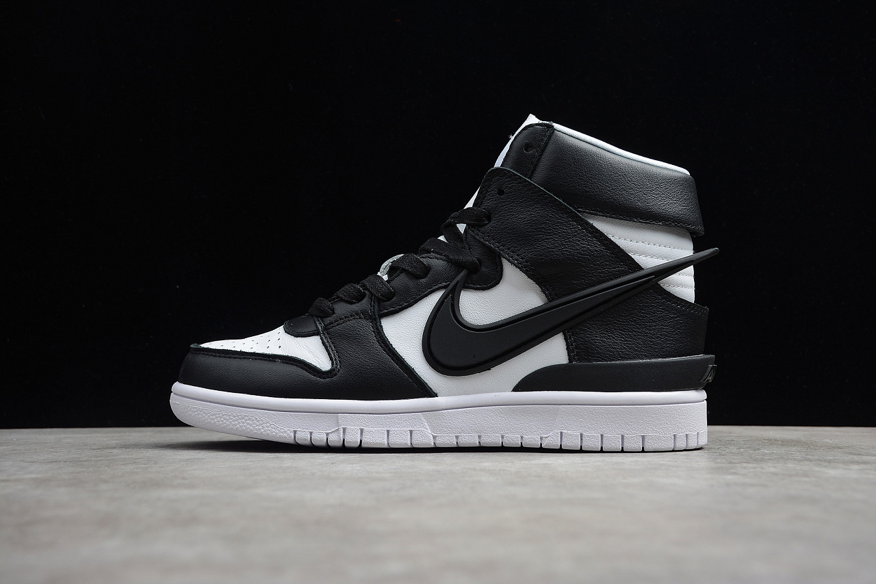  [NIKE x AMBUSH] 나이키 X 엠부쉬 덩크 하이 블랙 화이트 BALCK WHITE CU7544-001