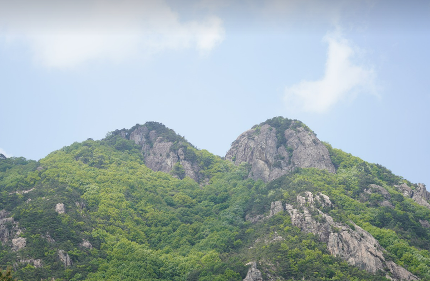 계룡산 장군봉 전경