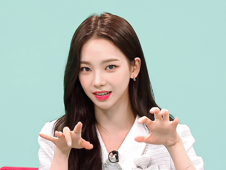  전참시에 출연한 에스파 카리나 방송 움짤 gif