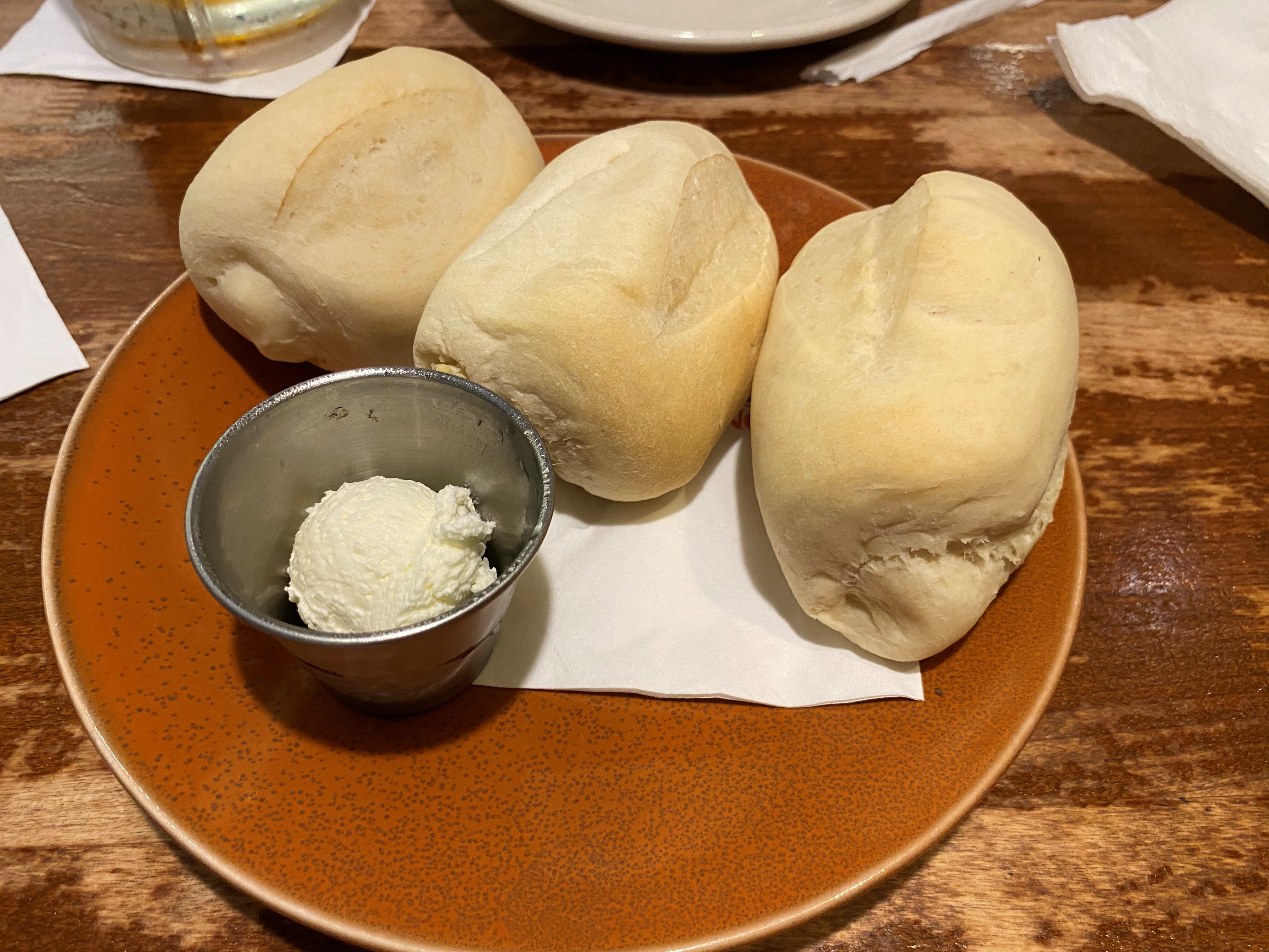  괌 유명한 맛집투어 정리 (토니로마스, 비치인쉬림프, 힐튼 로이스 레스토랑, 도스버거, 굿차 브런치 카페 후기 )