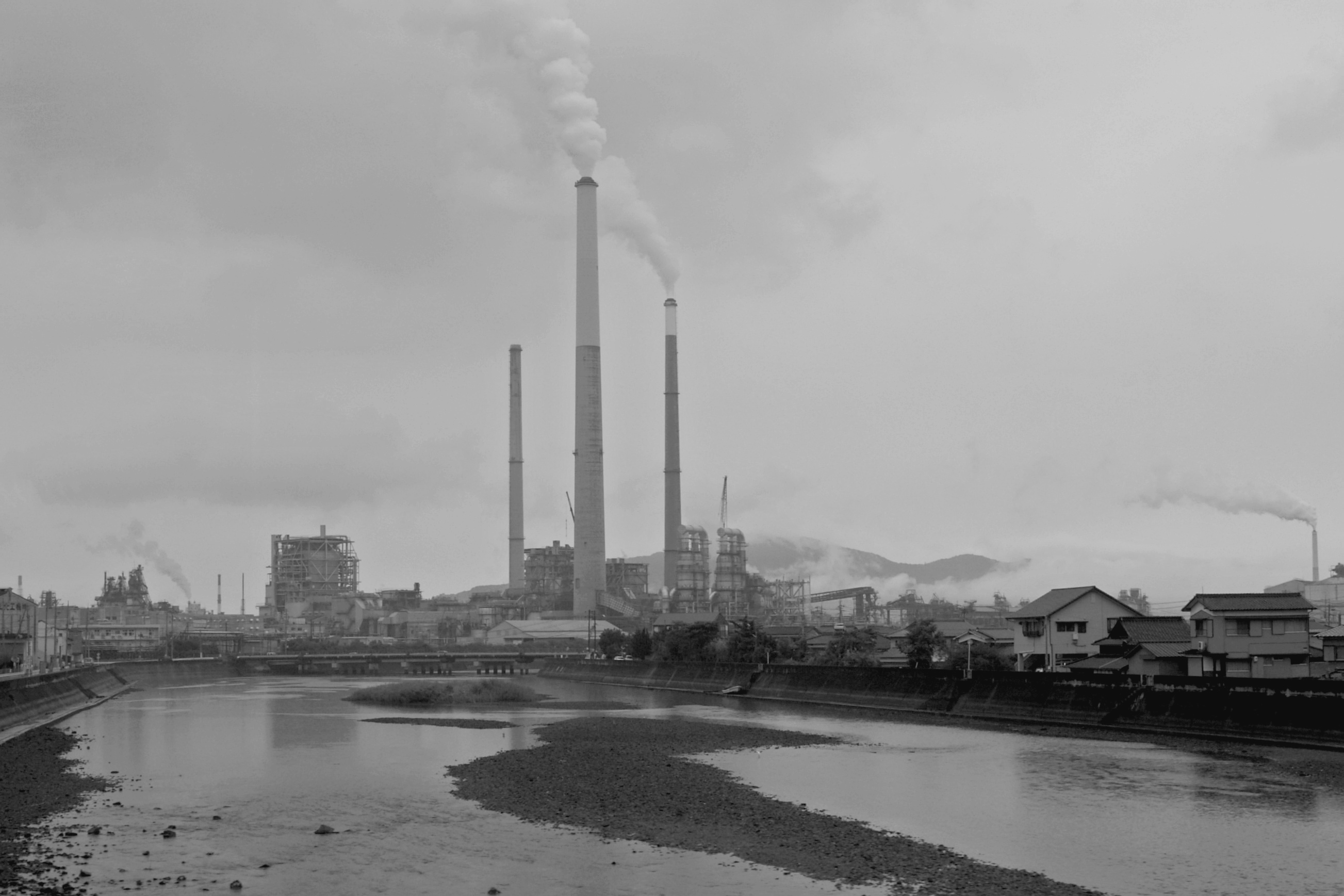 공장에서 나오는 일산화탄소