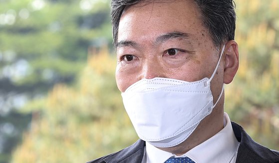  김오수 검찰총장 사표 수리. 이제 변호사 일감이 남아 있습니다.