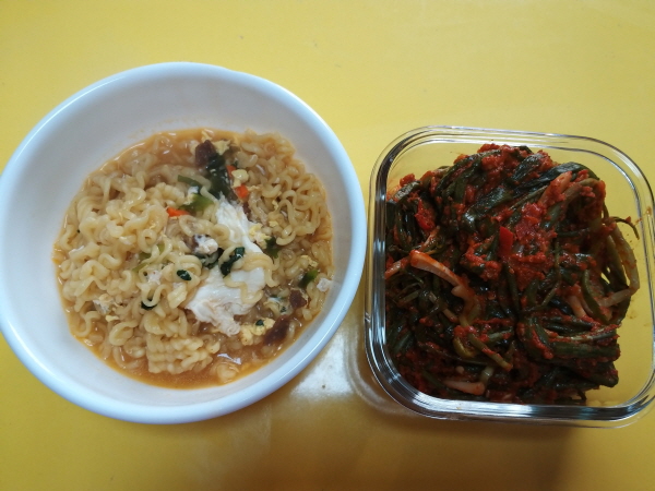  [20201211]진라면 순한맛에 파김치는 최고의 짝꿍^^