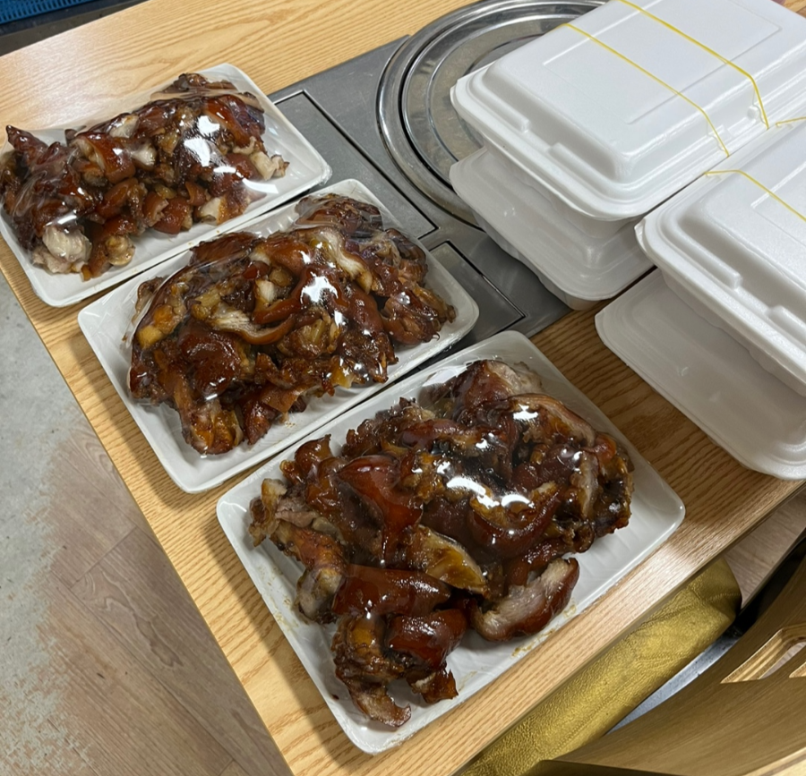 세종순대 진열된 포장 족발 모습