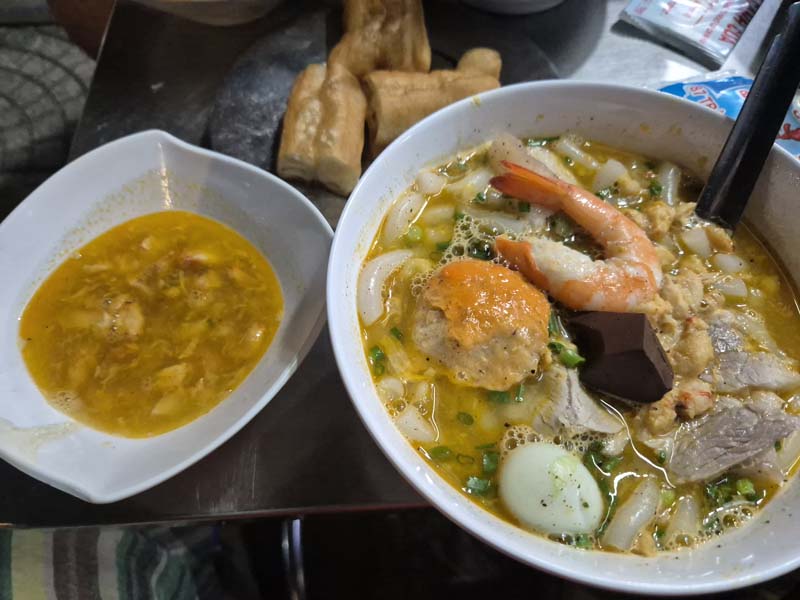 호치민여행_호치민맛집_1군_게국수_반깐꾸어87_Banh canh cua 87_게국수