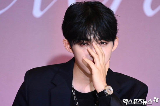  세븐틴, 에스쿱스 '군면제' 컴백 갑론을박