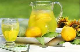 혈관 건강을 도와주는 다양한 주스 효능 비트 크랜베리 당근 그린 레몬 석류 주스